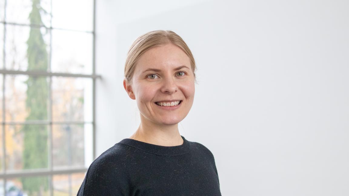 Sofi Perikangas väittelee Vaasan yliopistossa 15.11.2024.