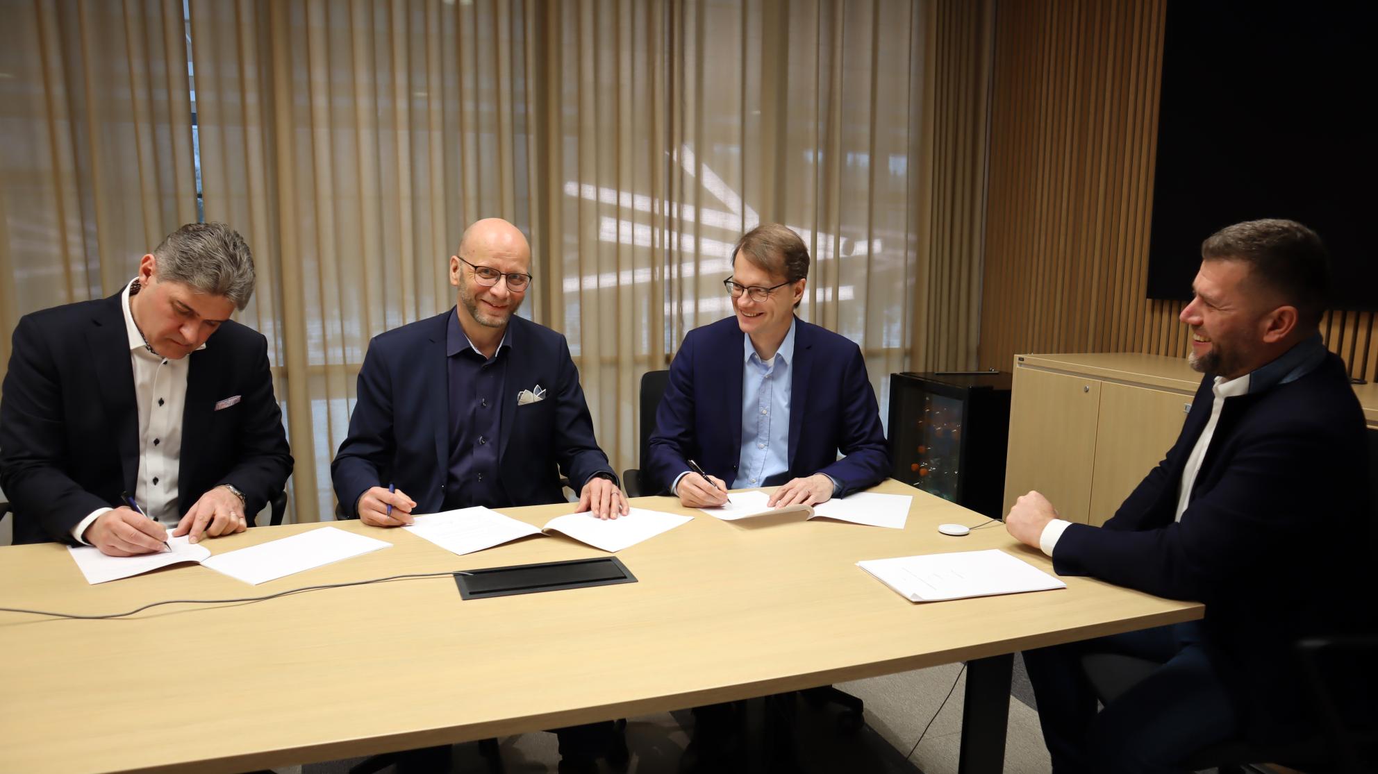 Allekirjoitustilaisuus