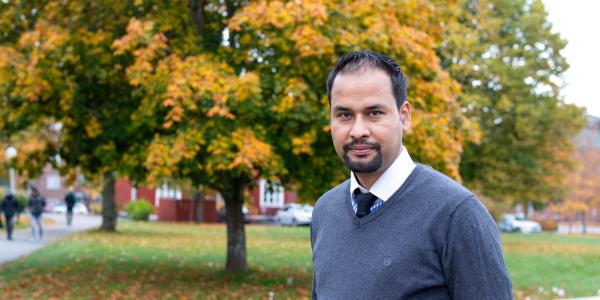 Niranjan Sapkota on campus at the University of Vaasa